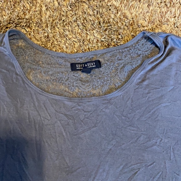 American Eagle Outfitters women’s small long sleeve with a detailed back - Picture 2 of 5